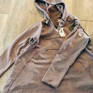 Easel tunic sweatshirt